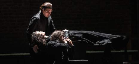 OPERA2DAY heet je welkom in theater van de psyche - scènefoto