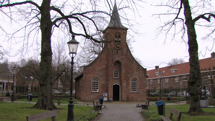 Op 27 februari is er een herdenkingsdienst voor de Brabantse slachtoffers van corona in de Hasseltse Kapel. Dit is precies een jaar nadat hier de eerste coronapatiënt in het ziekenhuis werd opgenomen.