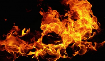 Woensdag kwam er een melding over een brand binnen bij de brandweer en de politie. Al snel werd het tankstation aan de Burgemeester Letschertweg, waar de brandende auto stond, ontruimd.