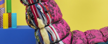 Samen starten het TextielMuseum en BANK15 de textielchallenge ‘Stof tot nadenken’, waarmee ze ook hun eerste samenwerking aftrappen. De challenge valt onder BANK15’s Art of Innovate.