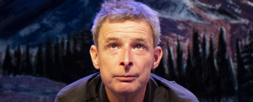 Lebbis (Hans Sibbel) is een cabaretier, die in 1989 met Dolf Jansen het BNNVARA Leids Cabaret Festival wint. Met het duo Lebbis & Jansen maakt hij tot nog toe jarenlang oudejaarsconferences en tv-programma’s.