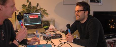 De naam van de podcast van studenten Pim Kurvers en Jesse Hamers is 'Losse Tongen' wat voor ze inhoudt dat overal over gesproken kan worden.