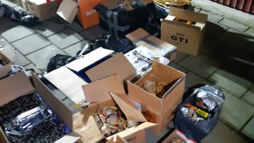 Tijdens een controle van de gemeente in samenwerking met de politie is 1 december in een garagebox een partij vuurwerk van om en nabij 200 kilo gevonden.