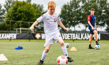 Speciaal voor kinderen van 6 tot en met 10 jaar die gek zijn van voetbal en die hun voetbalvaardigheden willen ontwikkelen heeft Willem II een trainingsplan georganiseerd. Ook heeft de club voor het eerst een keeperskamp voor jongelui van 9 tot en met 17 jaar.