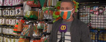 Carnaval vieren in de kroeg zit er dit jaar door corona niet in voor de Kruiken en Kruikinnen. Toch zijn er alternatieven bedacht om het feest maar niet te hoeven missen.
