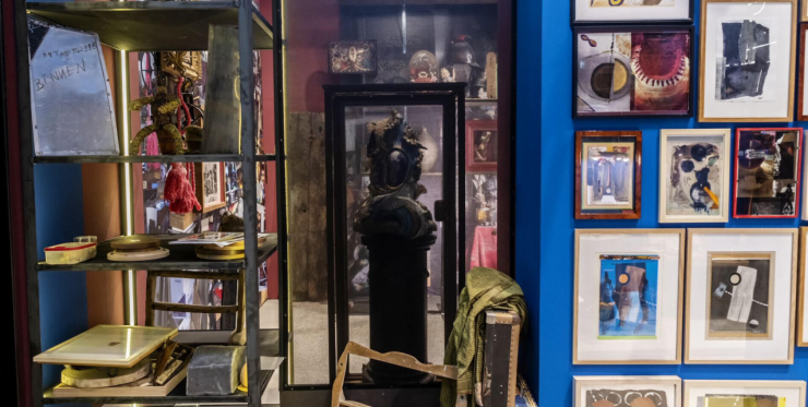 Wunderkammer in de LocHal belooft een kijk te geven in het ‘verzameluniversum’ en de manier van werken van drie Tilburgse kunstenaars.