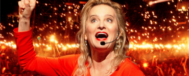 Martine Sandifort zegt dat ze al duizenden mensen naar de klote heeft gecoacht. Wil jij dat ook? Dat kan dan in de studio van Schouwburg Concertzaal Tilburg.