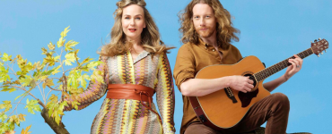 Onder de noemer Reeshof Theater wordt een gloednieuwe reeks voorstellingen gepresenteerd in de Heyhoef, met onder meer de muzikale voorstelling ‘Een andere wereld’ van het duo De Andersons.