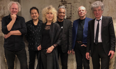 MetDe bekende Nederlandse bluesband Barrelhouse komt naar Heyhoef-Backstage.