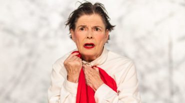 In het Tilburgse theater De Nieuwe Vorst speelt de voorstelling Oorlogsvrouwen die gaat over vrouwen die tijdens de Tweede Wereldoorlog dienden in het Sovjetleger.