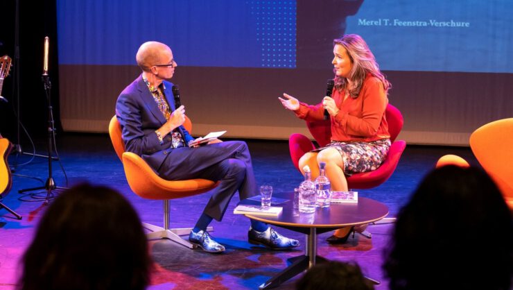 De Tafel van Martinus (sfeerbeeld) is dé reeks talkshows over wetenschappelijk onderzoek van TiU. Binnenkort een nieuwe editie live in de studio van Schouwburg Concertzaal Tilburg.