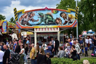 Een foto van de budgetkermis een paar jaar geleden.