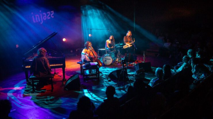 Het kwartet Miraculous Layers van cellist en zangeres Sanem Kalfa brengt indringende melodieën en krachtige ritmes in een wonderlijke mix van jazz, pop, folk en geïmproviseerde muziek.