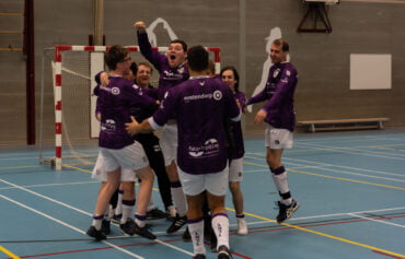 De spelers van FC Engelen G1 tijdens het G-Sportweekend