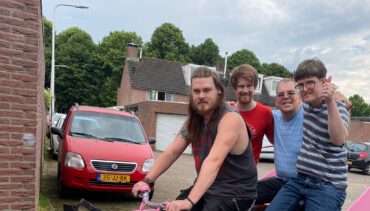 Te Land, Ter Zee en In De Lucht deelname Stichting Avondje Uit