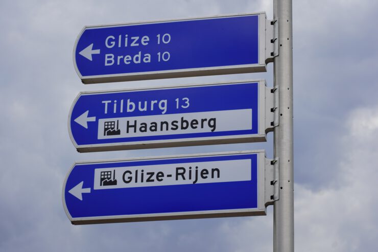 Gilze Glize verkeersborden