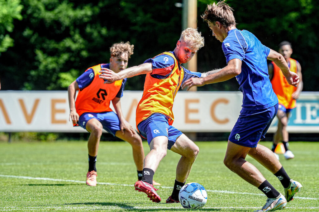 Jari Schuurman op de eerste training van Willem II