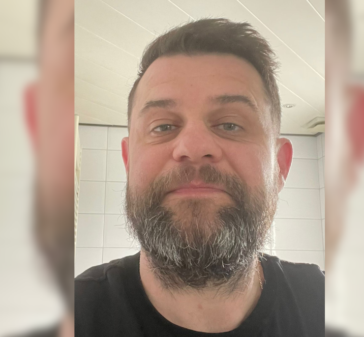 Coach Danny Albrecht zijn baard na de play-offs.