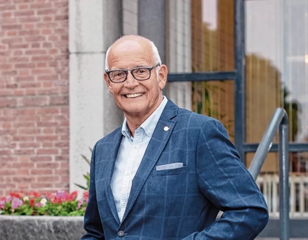 ‘Een echte vriend is heengegaan’, oud-fractievoorzitter Peter van Seters overleden