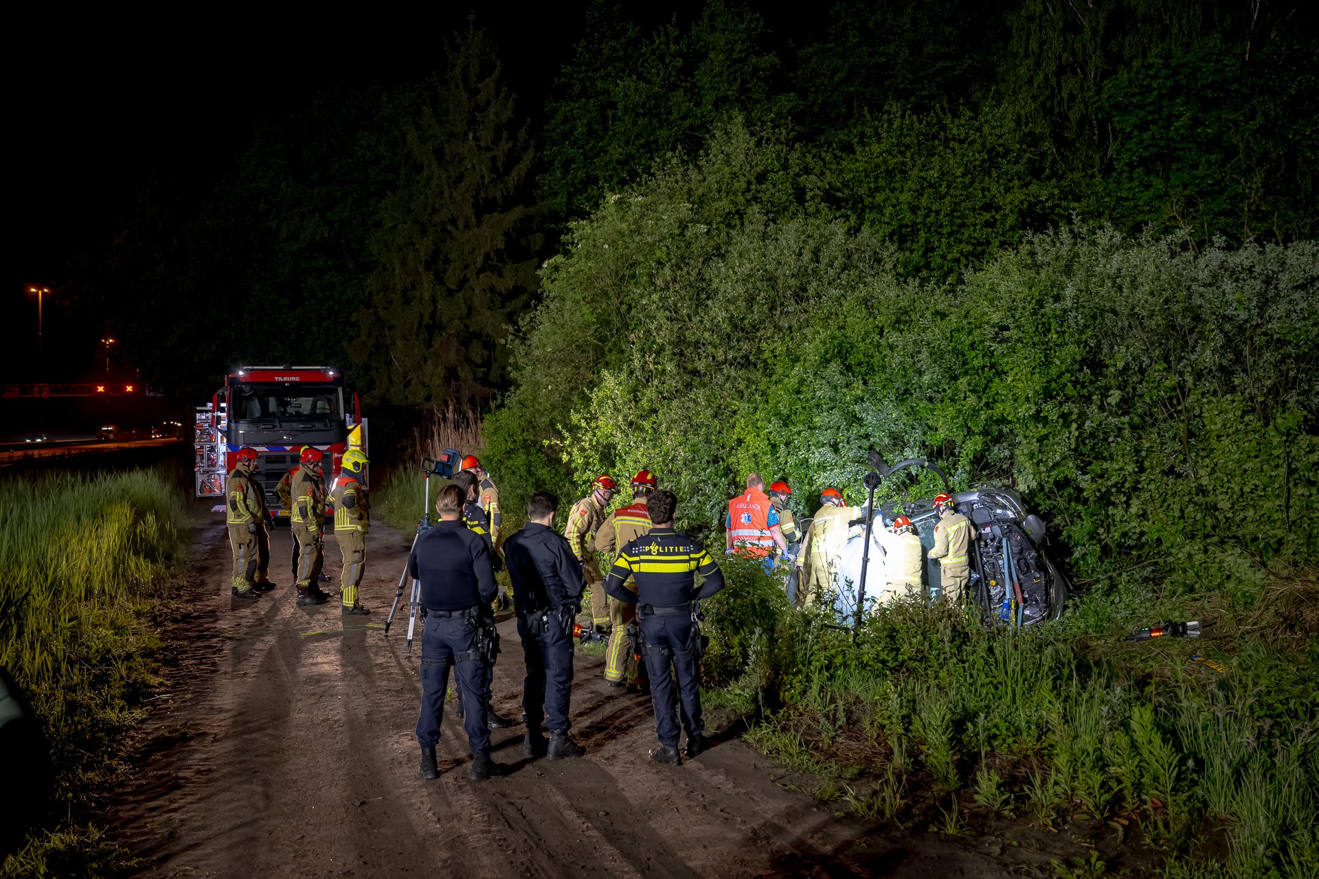 Traumahelikopter landt voor ernstig ongeval op A58, slachtoffer zwaargewond