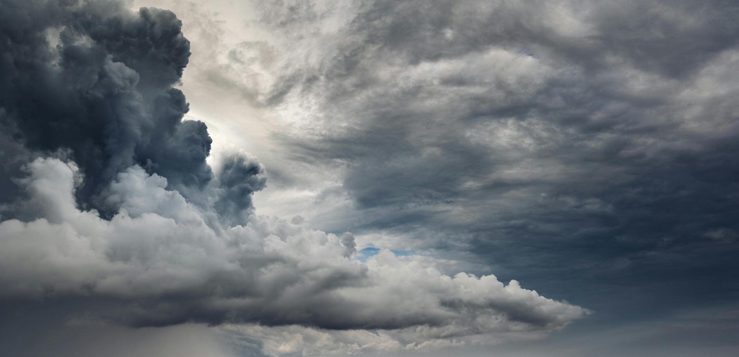 Code geel voor de regio: plaatselijk veel regen en onweer
