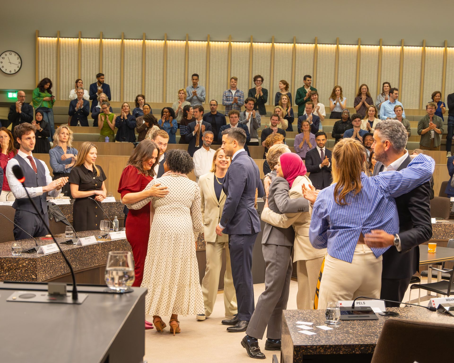 Esmah Lahlah officieel benoemd tot wethouder in Amsterdam