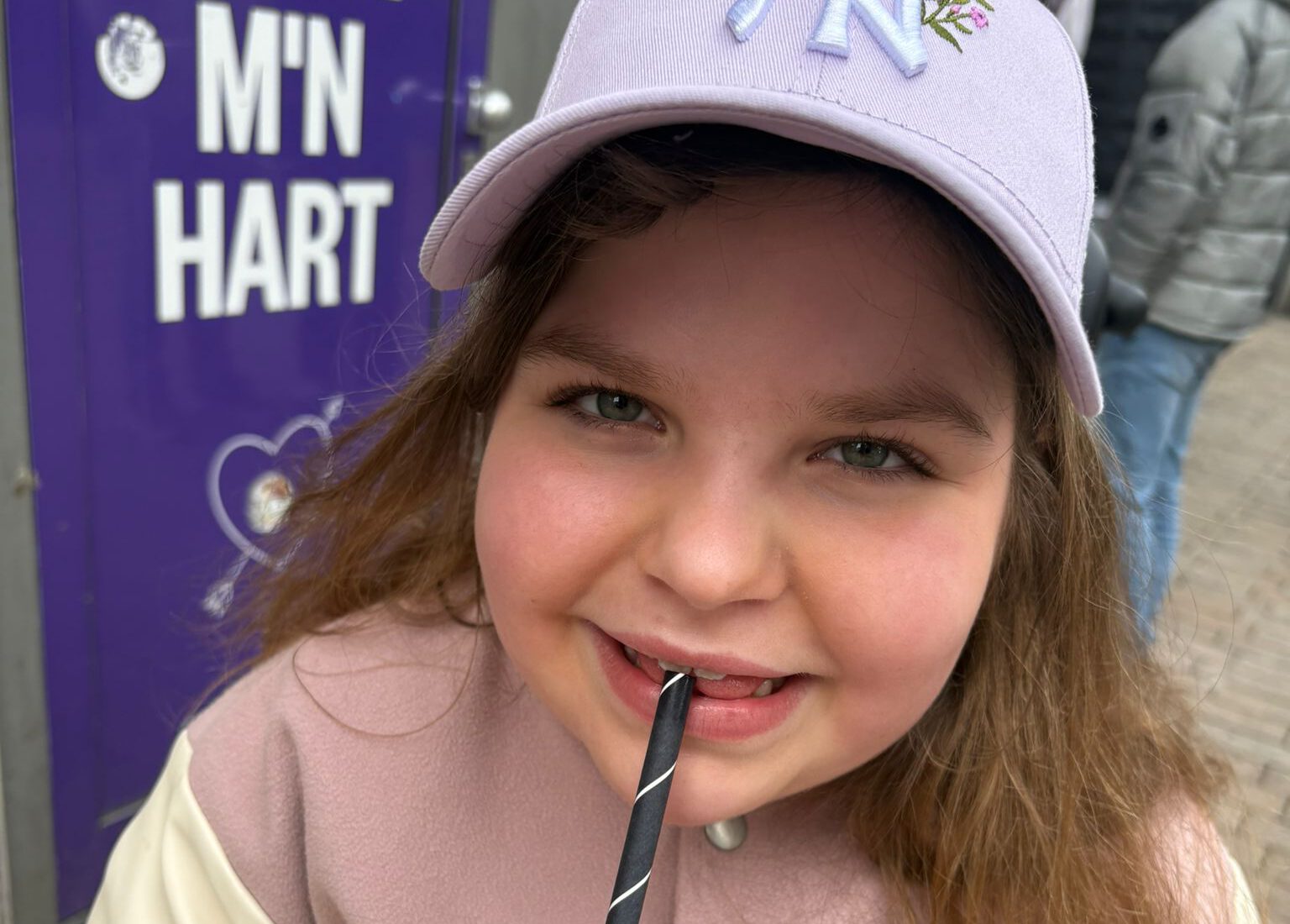 Lise (11) overwon leukemie en een hersentumor: school komt massaal in actie
