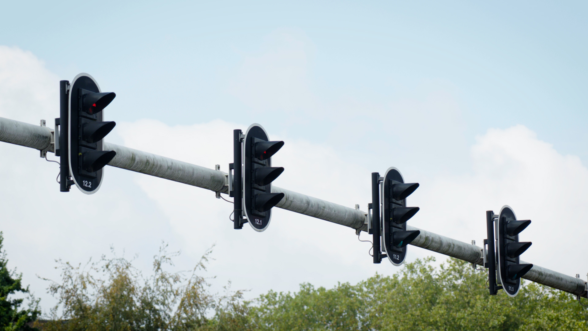 Opgelet! Tilburg vervangt verkeerslichten op twee kruispunten