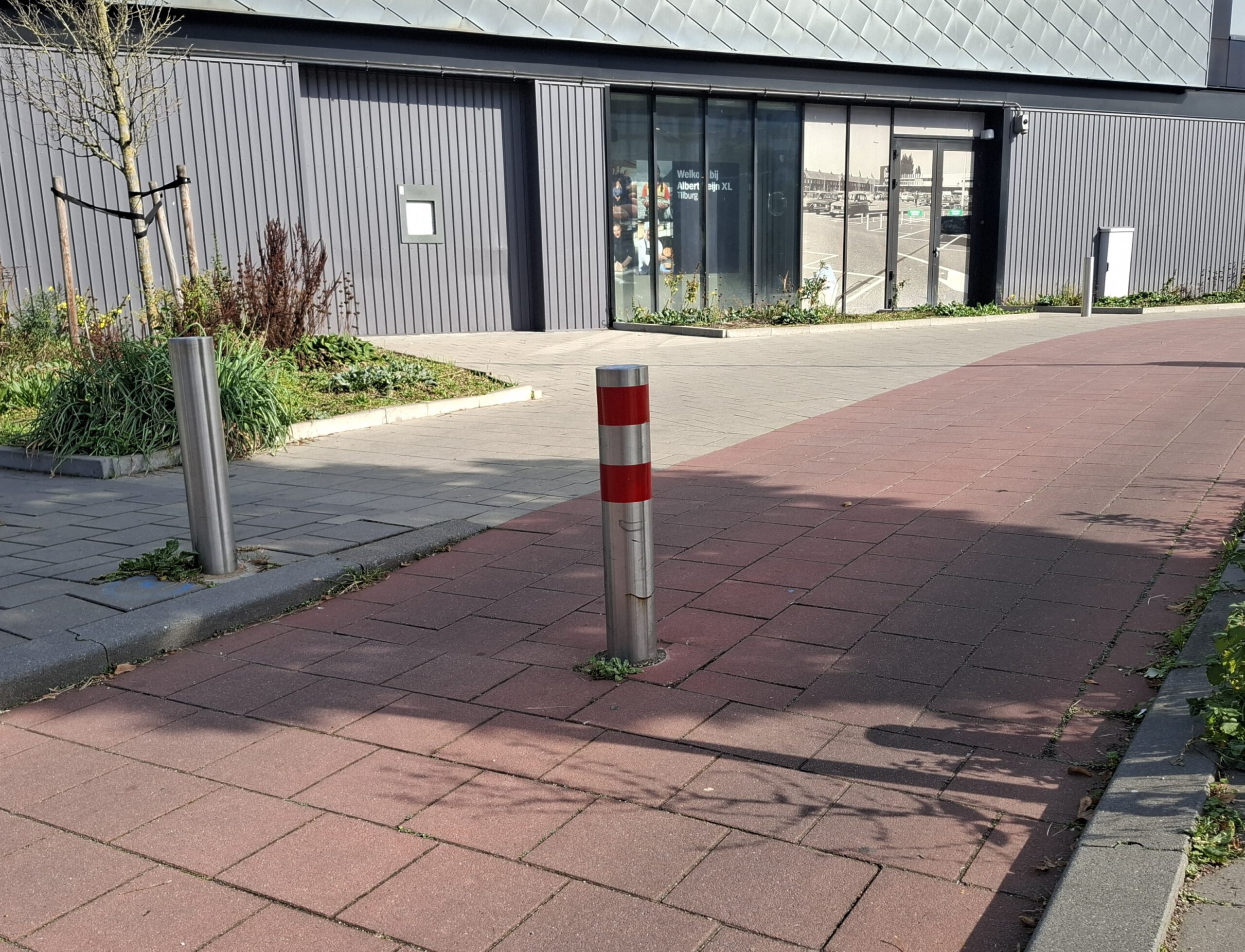 Tilburg verwijdert honderd gevaarlijke fietspaaltjes: ‘Zelfs ongeval met dodelijke afloop’
