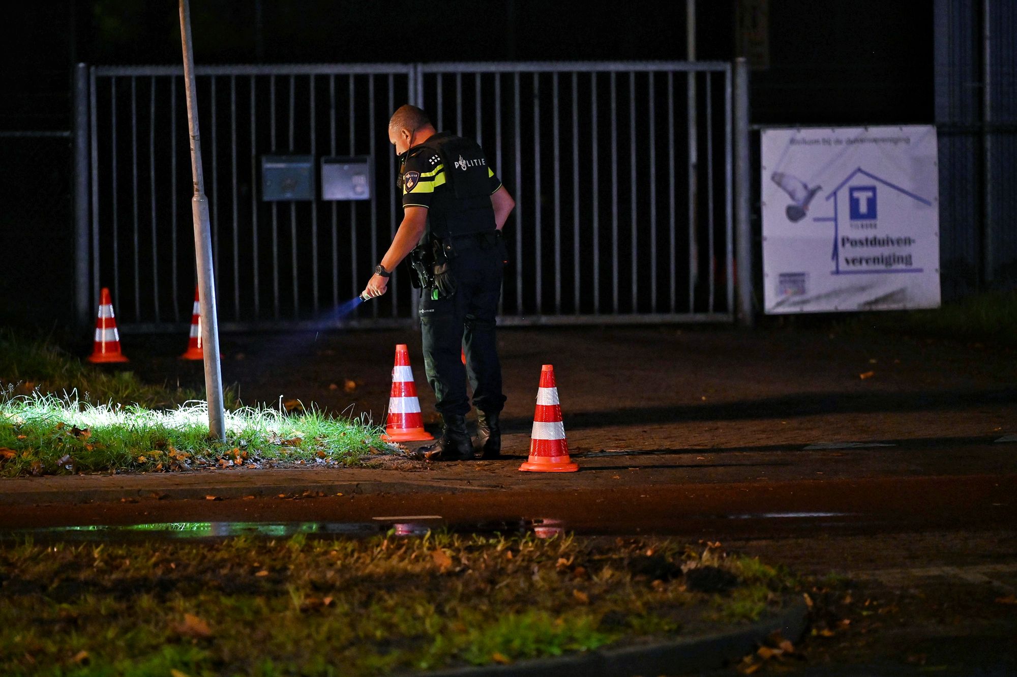 Politie massaal aanwezig na schietpartij bij sportcomplex in Tilburg